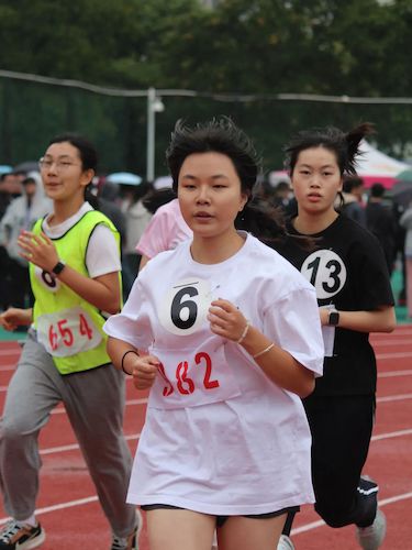一千五4